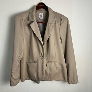 Ashley By 26 International Beige Blazer